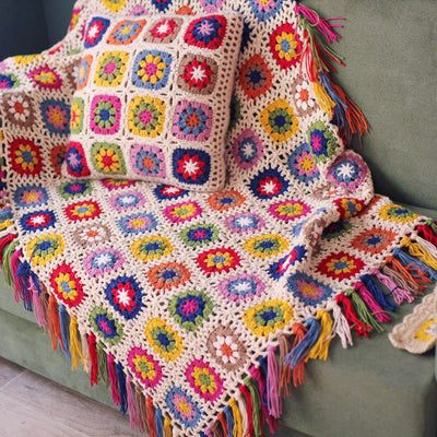 Manta de Ganchillo con Flores y Borlas - Mantel Artesanal para Jardín - Image 3