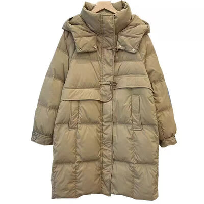 Chaqueta Acolchada Blanca con Capucha y Botones de Cuerno - Corte Estilizado - Image 5