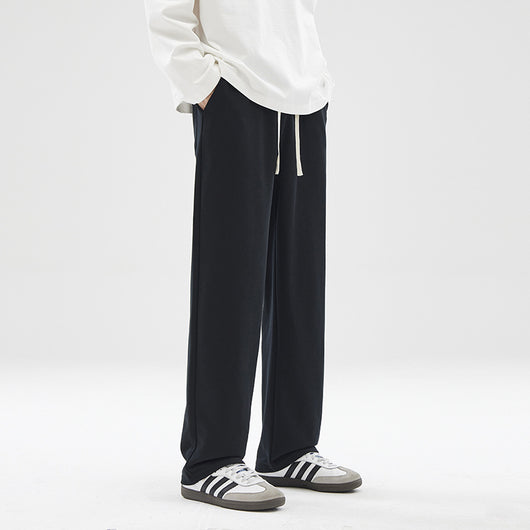 Pantalones Deportivos Grises con Efecto Drapeado para Hombre - Image 2