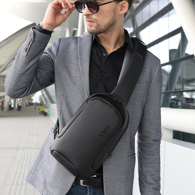 Bolsa Mensajero Casual de Pecho para Hombre - Diseño Asimétrico Profesional - Image 5