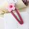 Broche de Resina con Flores en Contraste