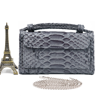 Cartera Clutch con Patrón Serpiente y Cadena Desmontable - Image 27