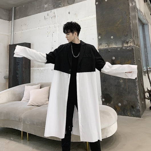 Gabardina de Contraste Blanco y Negro - Corte Midi