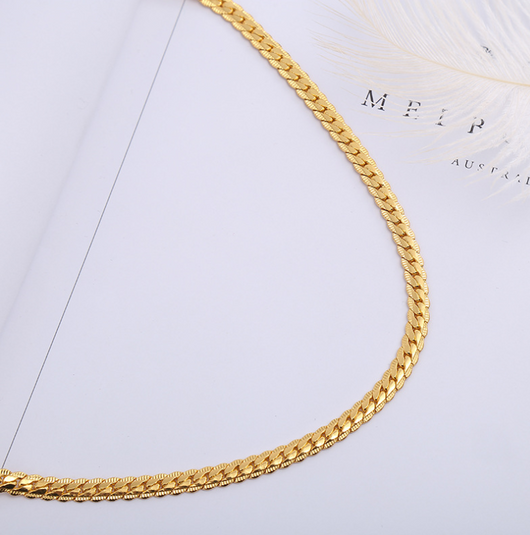 Cadena para Hombre Estilo Serpiente en Tono Dorado - Image 5