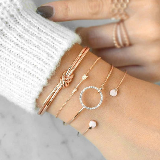 Pulsera de Diamante con Círculo Anudado y Flecha de Personalidad - Image 4