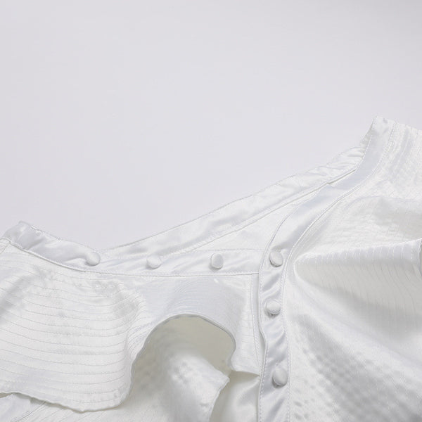Blusa Elegante con Volantes y Cuello Diagonal