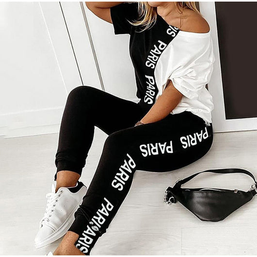 Traje Asimétrico con Estampado de Letras en Contraste Blanco y Negro - Image 3
