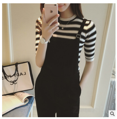 Conjunto de Verano Mujer - Blusa Corta y Pantalón Capri 9/10 con Peto - Image 2