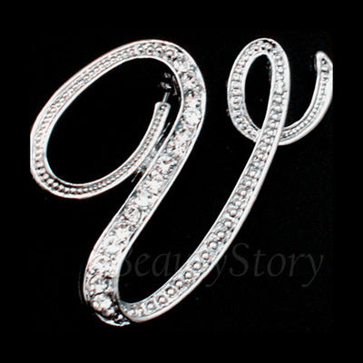 Broche de letra con diamantes - Image 26