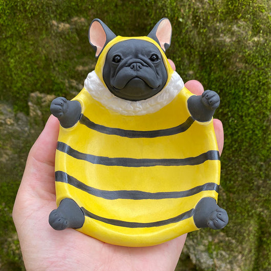 Plato Decorativo Bulldog Francés Hecho a Mano en Cerámica - Image 3