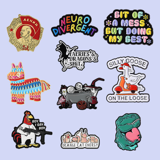 Pines y Broches Creativos con Letras en Inglés