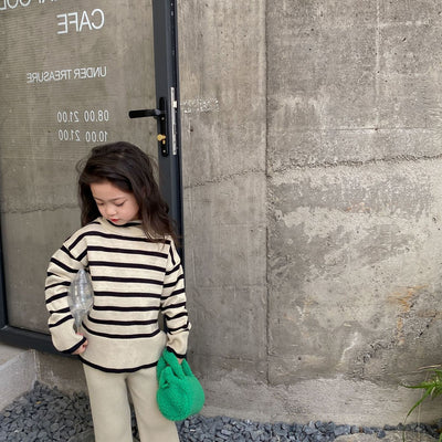 Conjunto Infantil: Suéter de Cuello Alto Rayado + Pantalón Tejido - Image 3