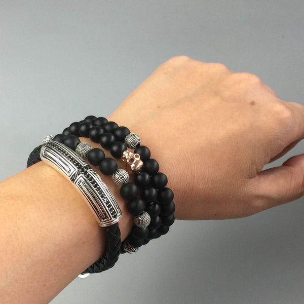 Pulsera de Cuero Trenzado con Cruz Plateada para Hombre y Mujer
