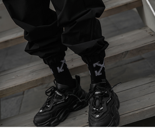 Tirantes Funcionales de Estilo Oscuro para Hombre - Image 8
