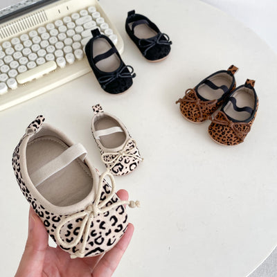 Zapatos Suaves para Bebé Niña Primavera Otoño con Moño Mariposa y Estampado Leopardo - Image 17