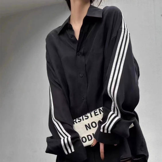 Camiseta Unisex Negra con Bajo Circular - Image 2