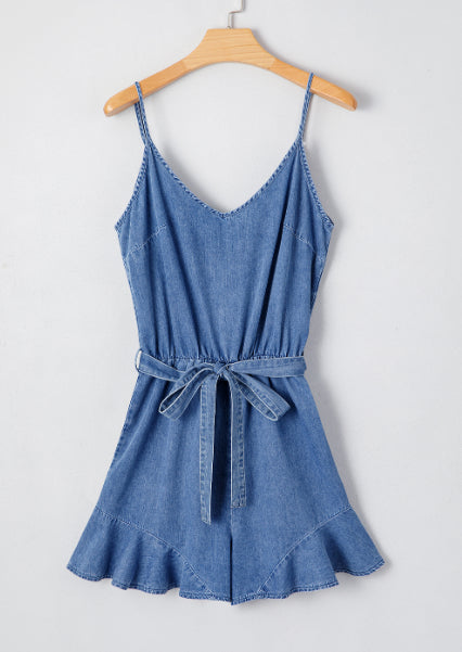 Mono Chambray Azul Ashleigh con Tirantes Finos, Escote V y Volantes - Image 2