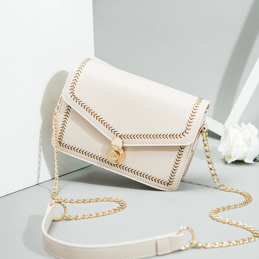 Bolso Mensajero de Cadena Dorada para Mujer - Versátil y Moderno - Image 5