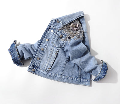 Chaqueta de Mezclilla con Flores Bordadas de Manga Larga - Image 3