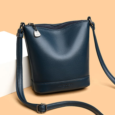 Bolso Crossbody de Cuero Premium para Mamá - Espacioso y Elegante - Image 3