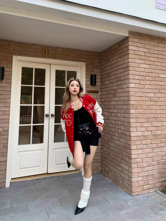 Chaqueta Beisbolera Retro para Mujer con Detalles de Cuentas - Image 12