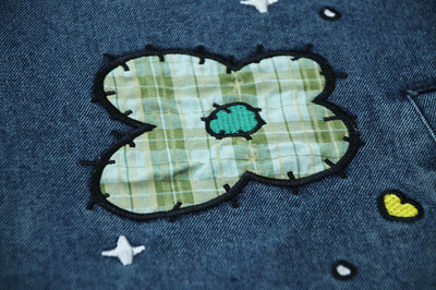 Chaqueta Denim Vintage con Bordado de Pareja - Image 20