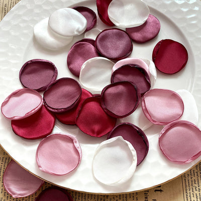 Pétalos de Rosa de Seda 4cm con Borde Quemado - Polvo Luminoso para Bodas - Image 22