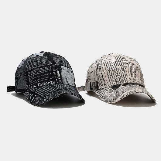 Gorra de Béisbol Retro Estilo Universitario con Patrón de Periódico para Hombre - Image 9