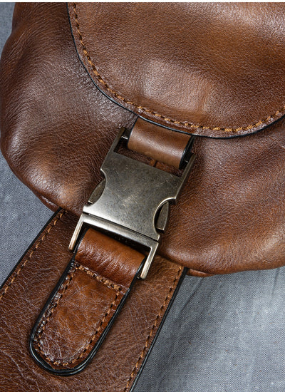 Bolso Mensajero de Cuero Genuino para Hombre - Estilo Retro con Gran Capacidad - Image 9