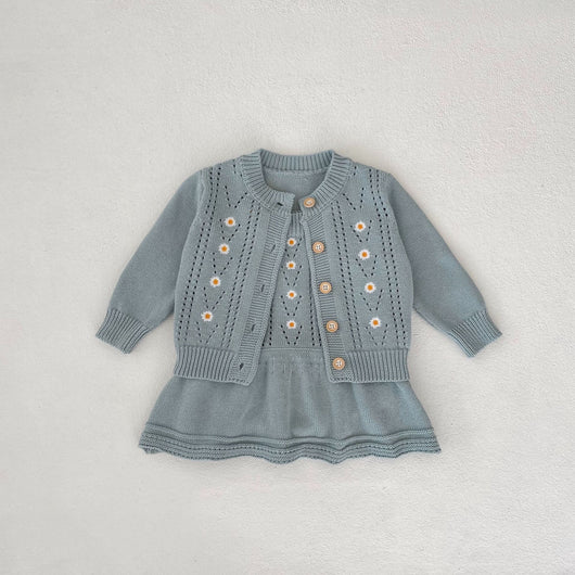 Conjunto de Abrigo Calado y Falda Tejida para Bebé - Image 14