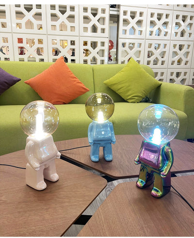 Lámpara de Escritorio Astronauta Portátil con Diseño Creativo - Image 19