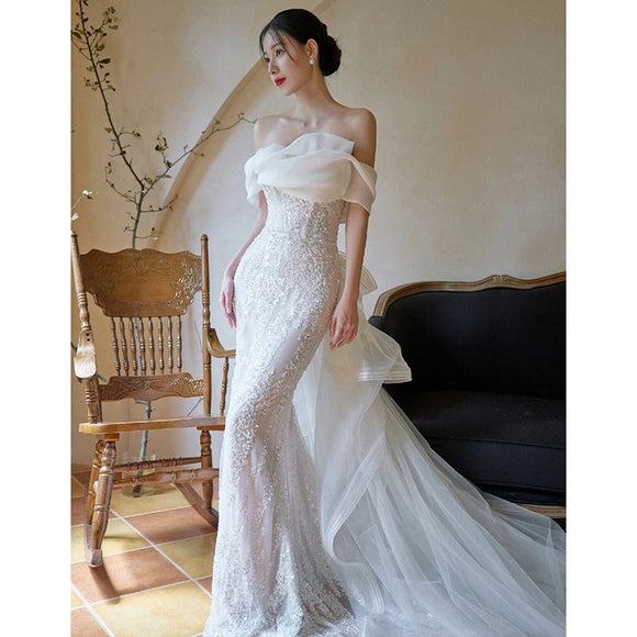 Vestido Fishtail Ajustado en Encaje Premium