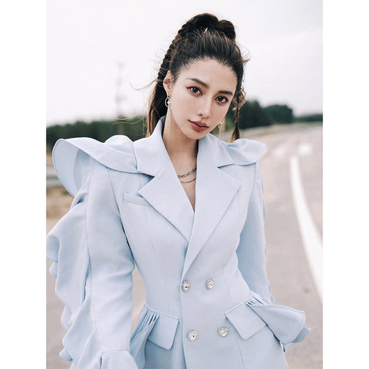 Blazer Azul Onda con Volantes en las Mangas - Diseño Francés Moderno - Image 3