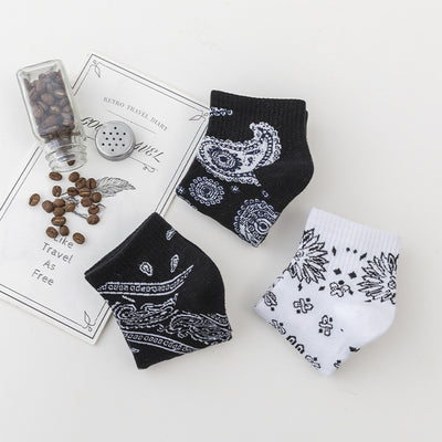 Sombrero Pirata Otoñal con Estampado de Flores de Anacardo - Image 25