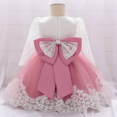Bata Clínica con Detalles de Encaje y Costuras Reforzadas - Image 22
