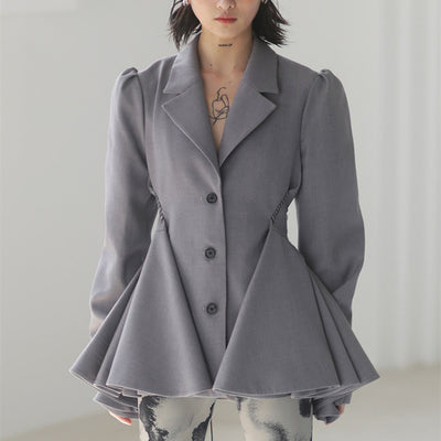 Blazer Elegante Cintura Ajustada con Dobladillo Floral Backless