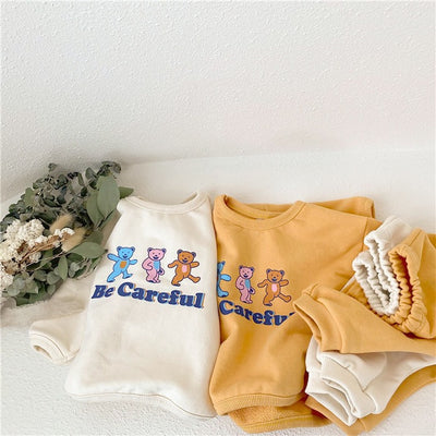 Conjunto de Buzo y Pantalón Infantil con Estampado de Osito Cartoon - Image 7