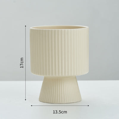 Maceta de Cerámica Nórdica con Diseño de Rayas Creativas - Image 6