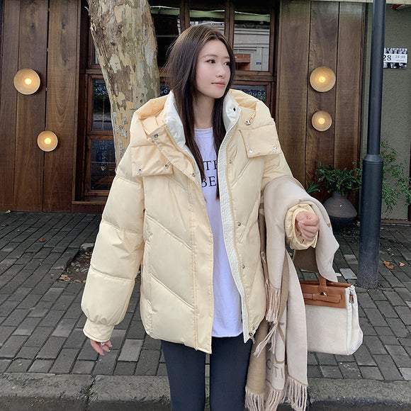 Chaqueta Corta Acolchada para Mujer con Capucha - Cálida y Resistente al Viento