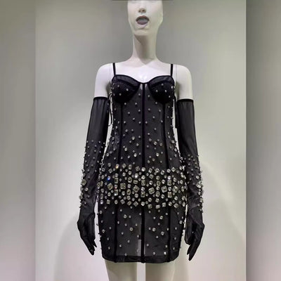Guantes con Strass y Vestido de Malla Negra Sensual con Tirantes - Image 3