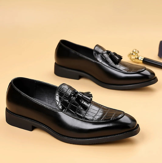Zapatos de Cuero Estilo Británico Punta Fina Slip-On para Hombre - Image 2