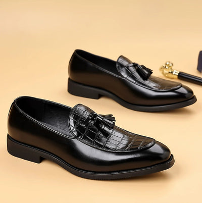 Zapatos de Cuero Estilo Británico Punta Fina Slip-On para Hombre - Image 2
