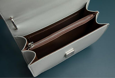 Bolso Messenger de Cuero Genuino para Mujer - Diseño Exclusivo - Image 13
