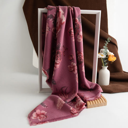 Pashmina Estampado Floral Rosa con Borlas - Bufanda Térmica Abrigadora - Image 13