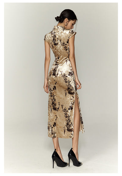 Vestido Cheongsam de Terciopelo Elegante con Movimiento Fluido - Image 14