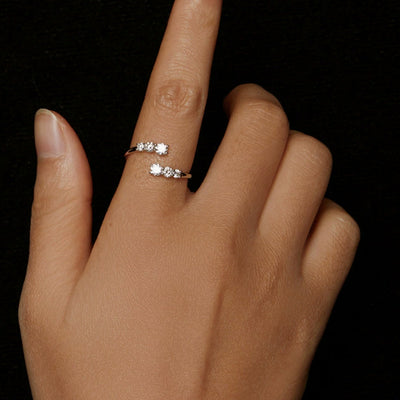Anillo de Diamante Mozambique Brillante con Charm