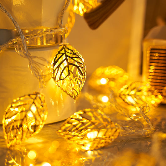 Luces Decorativas LED Corazón Dorado - Guirnalda de Hojas para Dormitorio - Image 5
