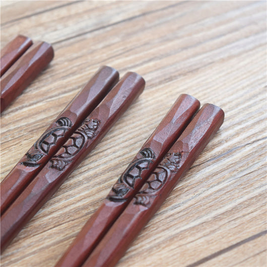 Palillos de Madera Tallados a Mano con Estuche Portátil - Image 6