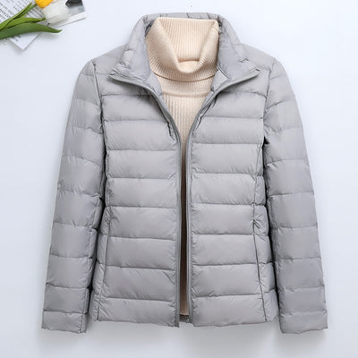 Chaqueta Slim Ultraligera con Capucha y Cuello Alto - Image 2