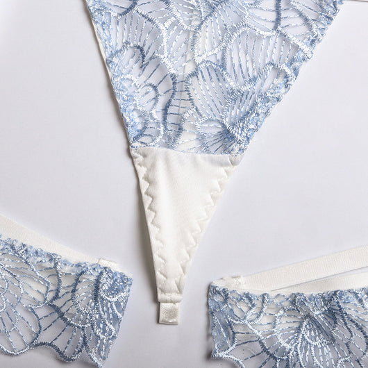 Conjunto de Lencería Transparente de Tres Piezas con Encaje Floral - Image 41